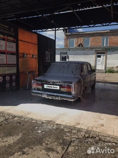ВАЗ 2107 1.6 МТ, 2002, битый, 300 000 км