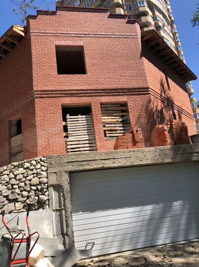 Коттедж 220 м² на участке 4 сот.