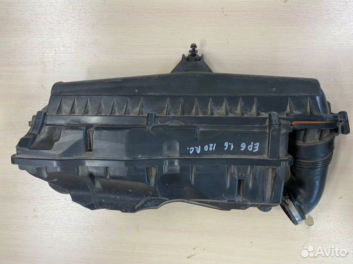 Корпус воздушного фильтра Citroen С4 EP6 1.6 2010