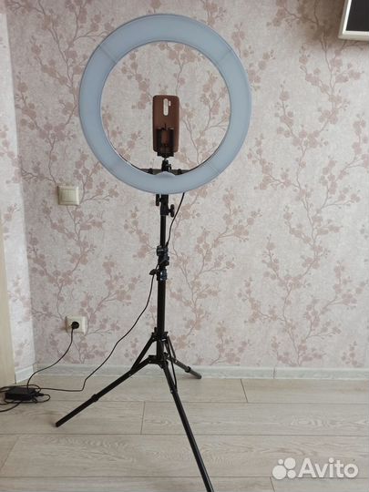 Кольцевая лампа диаметр 50 см