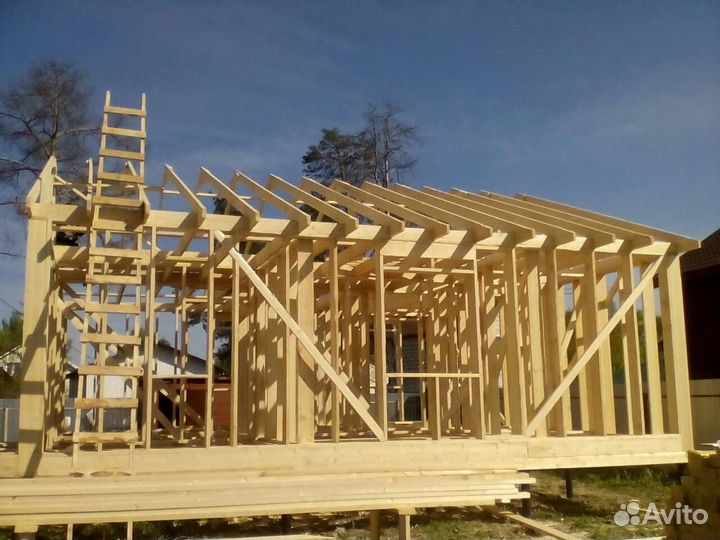 Строители разнорабочие плотники