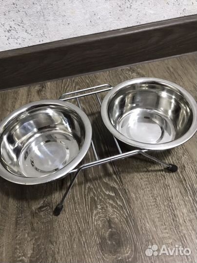 Миска для животных на подставке