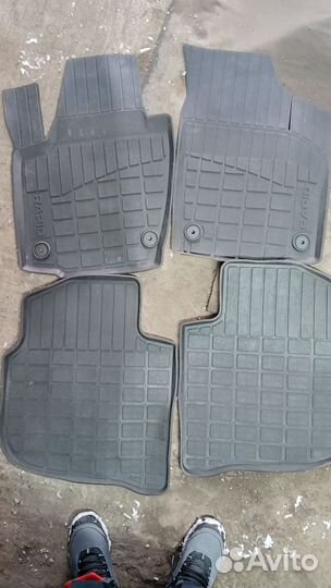 Коврики для skoda rapid