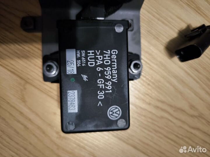 Блок управления сдвижной двери,актуатор 7h0959991