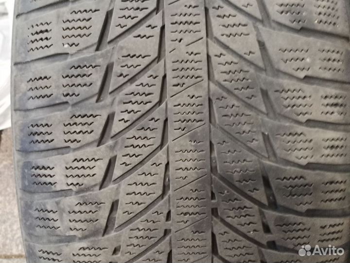 Triangle Snowlink TWT02 245/45 R18