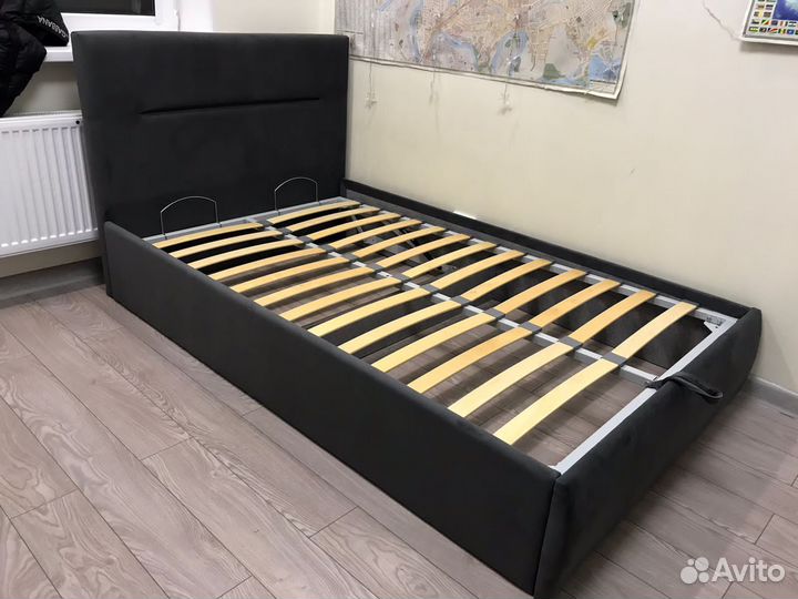 Кровать с подьемным механизмом