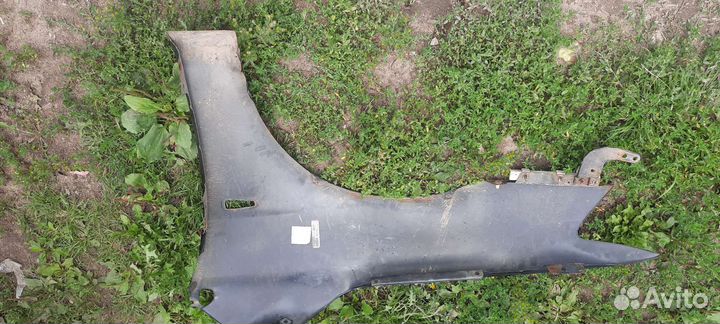 Крыло правое lancer 10