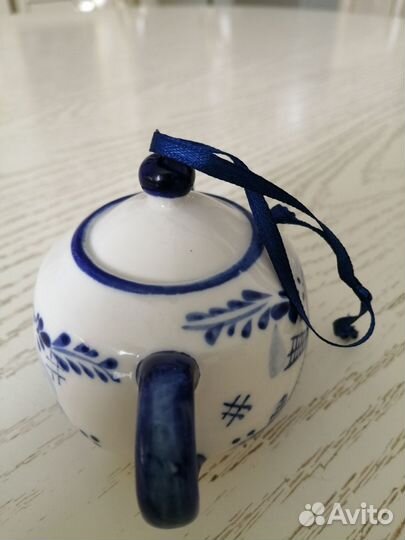 Елочная игрушка Чайник, фарфор, Нидерланды