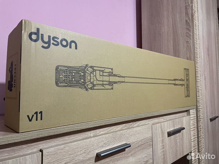 Dyson v11 absolute новый