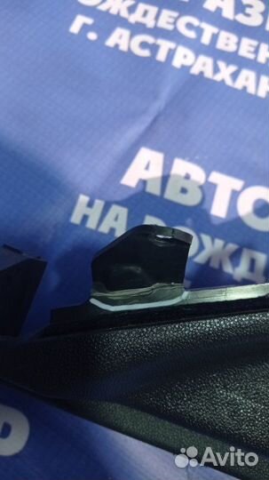 Держатель задней полки Opel Astra H купе 2009