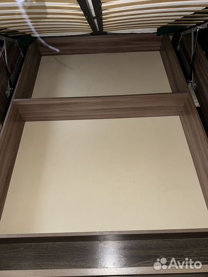 Кровать с подъемным механизмом 160х200