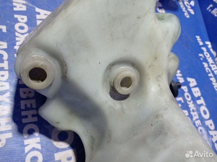 Бачок омывателя Mercedes-Benz W220 седан M112.972