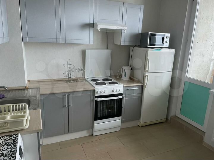 2-к. квартира, 60 м², 7/17 эт.