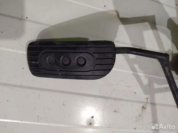 Педаль газа Nissan Tiida хэтчбек 1 2008