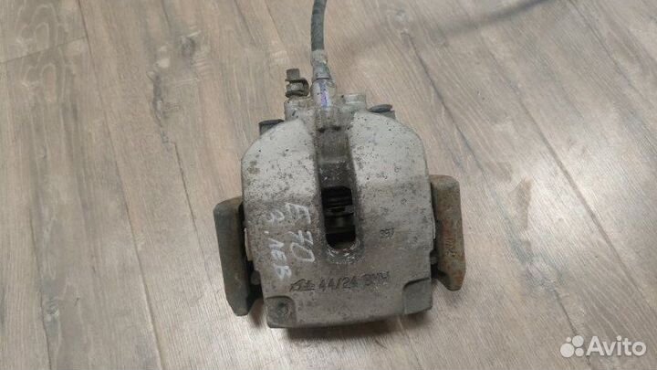 Суппорт тормозной задний левый Bmw X5 E70 N62N