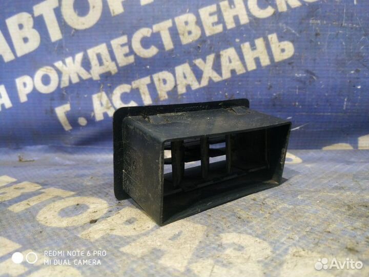 Дефлектор воздушный Ваз Лада 2105 седан 2105 2001