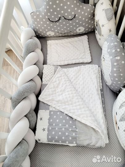 Бортики в детскую кроватку