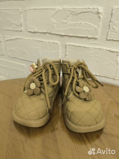 Ботинки для девочки