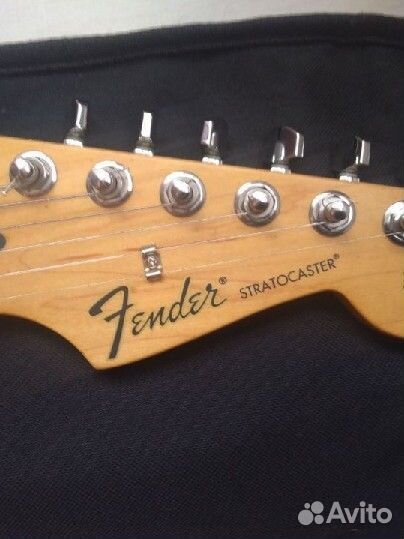 Электрогитара Fender Stratocaster. Торг возможен