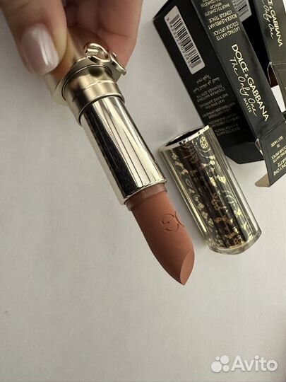 Матовая помада Dolce&Gabbana
