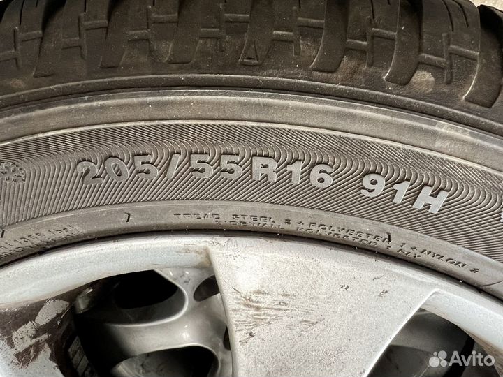 Kumho I'Zen KW23 205/55 R16