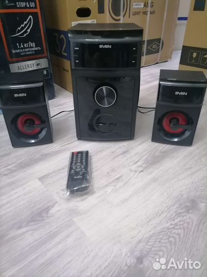 Колонки новые с сабом 2.1 USB AUX радио пульт