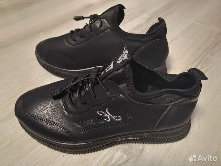 Кроссовки 40 размер новые весна