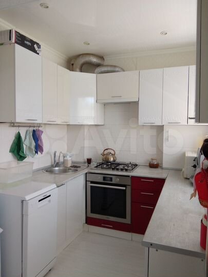 4-к. квартира, 58 м², 2/5 эт.