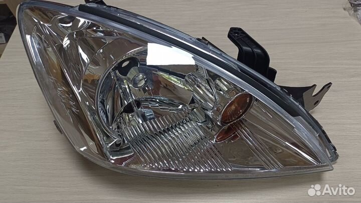 Фара правая Mitsubishi Lancer IX под эл.корректор