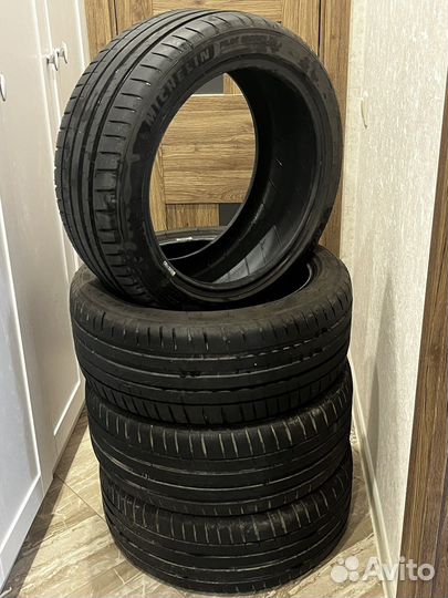 Michelin Pilot Sport 4 225/45 R17 94