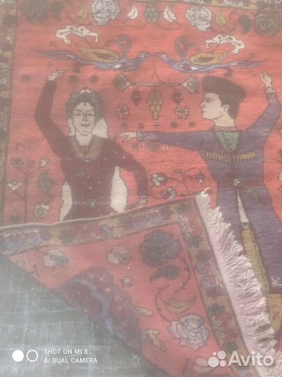 Старинный ковер ручной работы