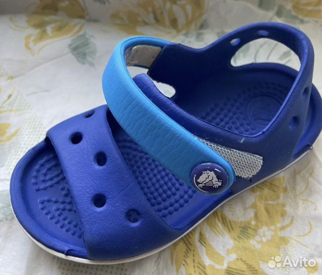 Сандали crocs c6