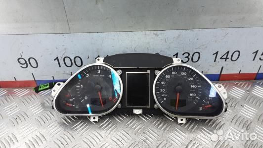 Щиток приборов audi Q7 (BAD02IT01)