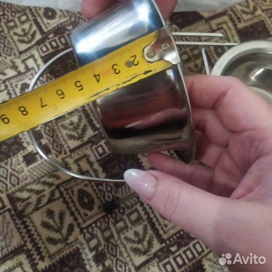 Миски для кошек или мелких собак на подставке