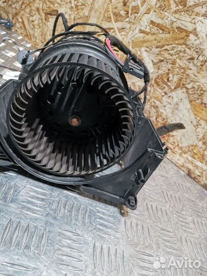 Моторчик печки Renault Megane 3