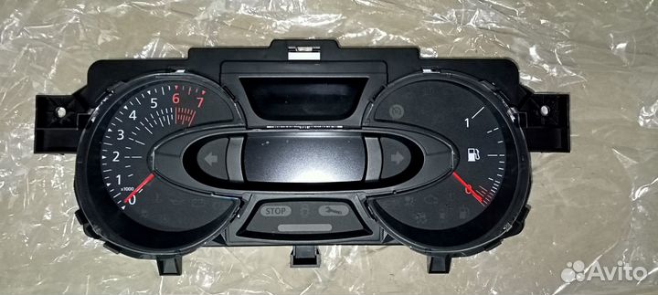 Щиток приборов Renault Kaptur