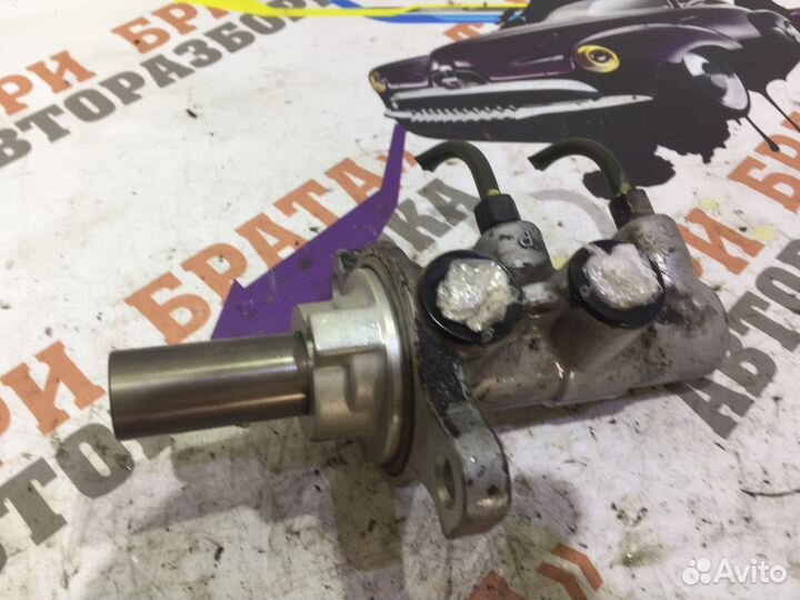 Хендай Элантра Главный тормозной цилиндр