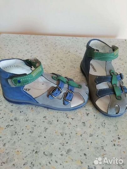 Сандали новые