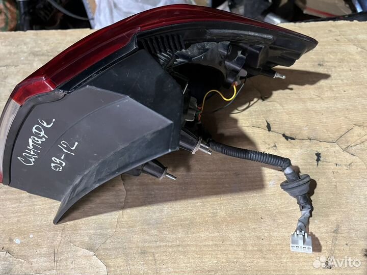 Стоп сигнал Хундай сантафе