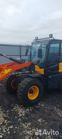 Фронтальный погрузчик Kyloton ZL20, 2023