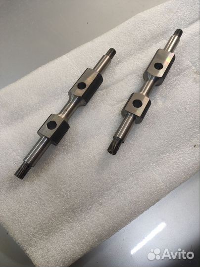 Оси верхних рычагов Опель Фронтера А