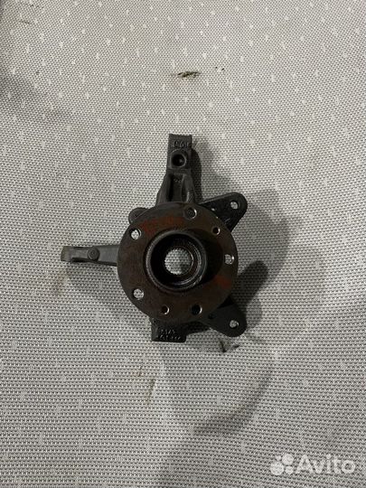 Поворотный кулак Правый Renualt Kengoo