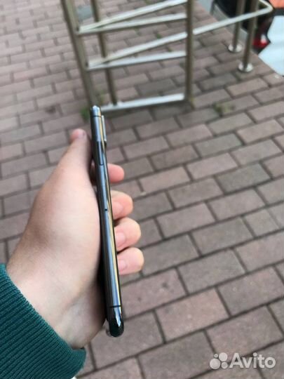 iPhone Xs, 64 ГБ