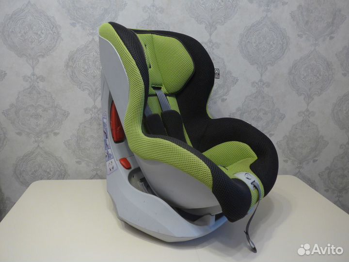Автокресло Brevi Axo Черный с салатовый