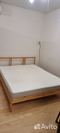Кровать с матрасом бу
