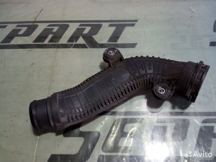 Патрубок охлаждения Volkswagen Passat B7