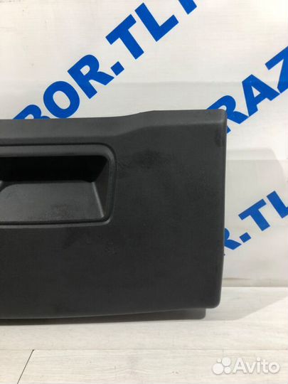 Обшивка крышки багажника LADA xray 1.6 мт