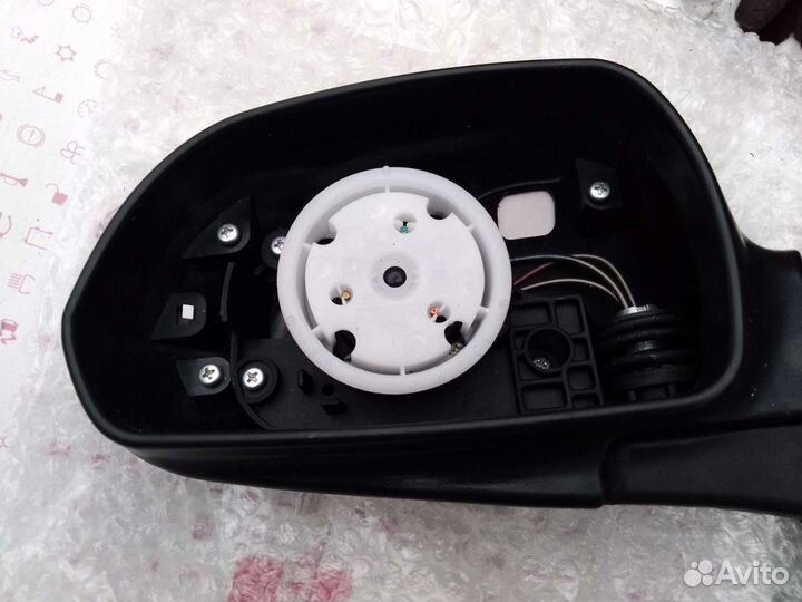 Зеркало наружное правое (мех)