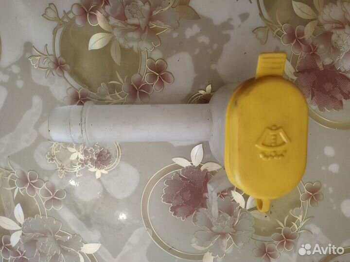 Горловина бачка омывателя Ford Focus 1