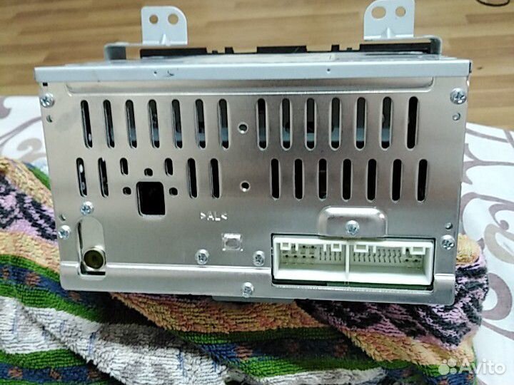 Продаю магнитолу Киа Церато 2015г